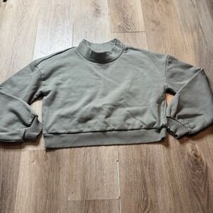 Womens Revival light green athletic cropped mock neck sweater size L Yoga